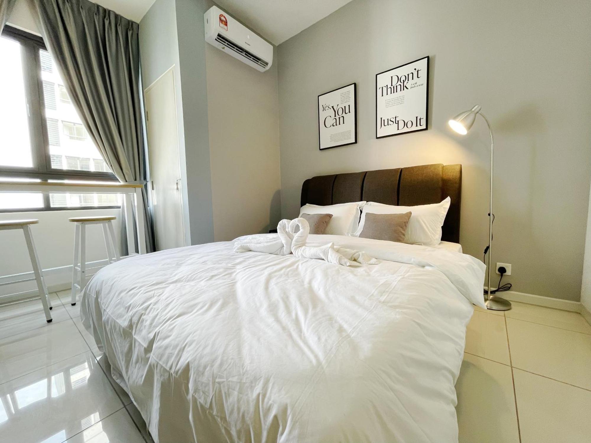 Horizon Suite Homestay, Klia By S&T Homez Sepang Exterior photo