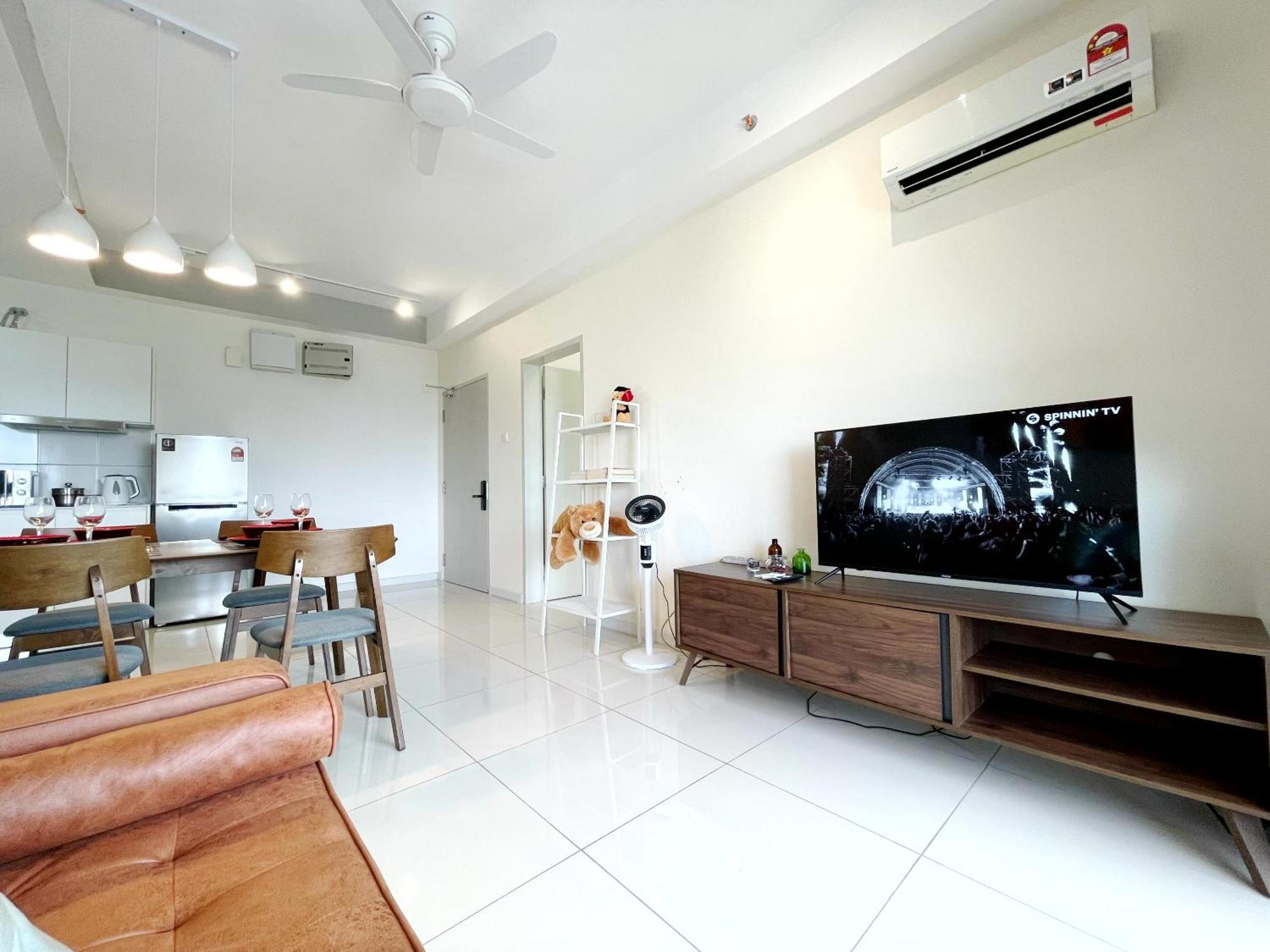 Horizon Suite Homestay, Klia By S&T Homez Sepang Exterior photo